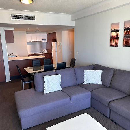 Deluxe Chevron Renaissance Apartman Gold Coast Kültér fotó