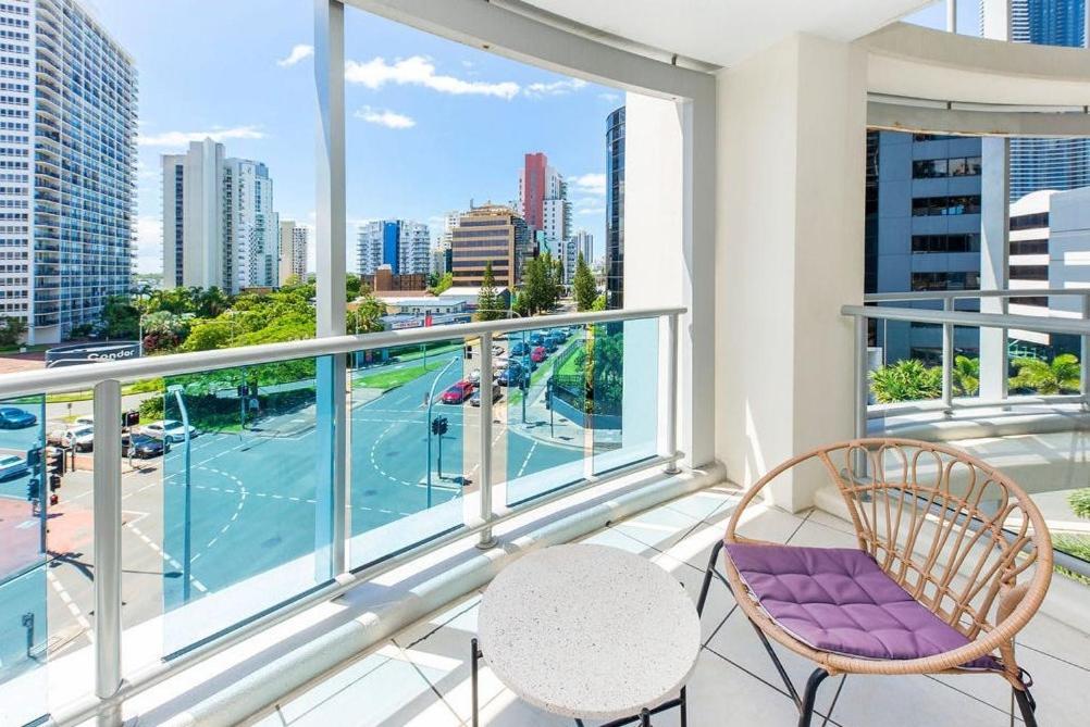 Deluxe Chevron Renaissance Apartman Gold Coast Kültér fotó