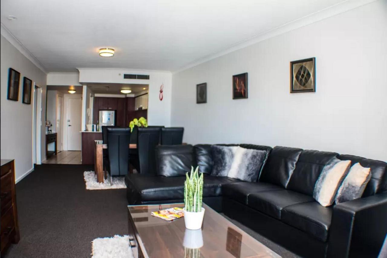 Deluxe Chevron Renaissance Apartman Gold Coast Kültér fotó