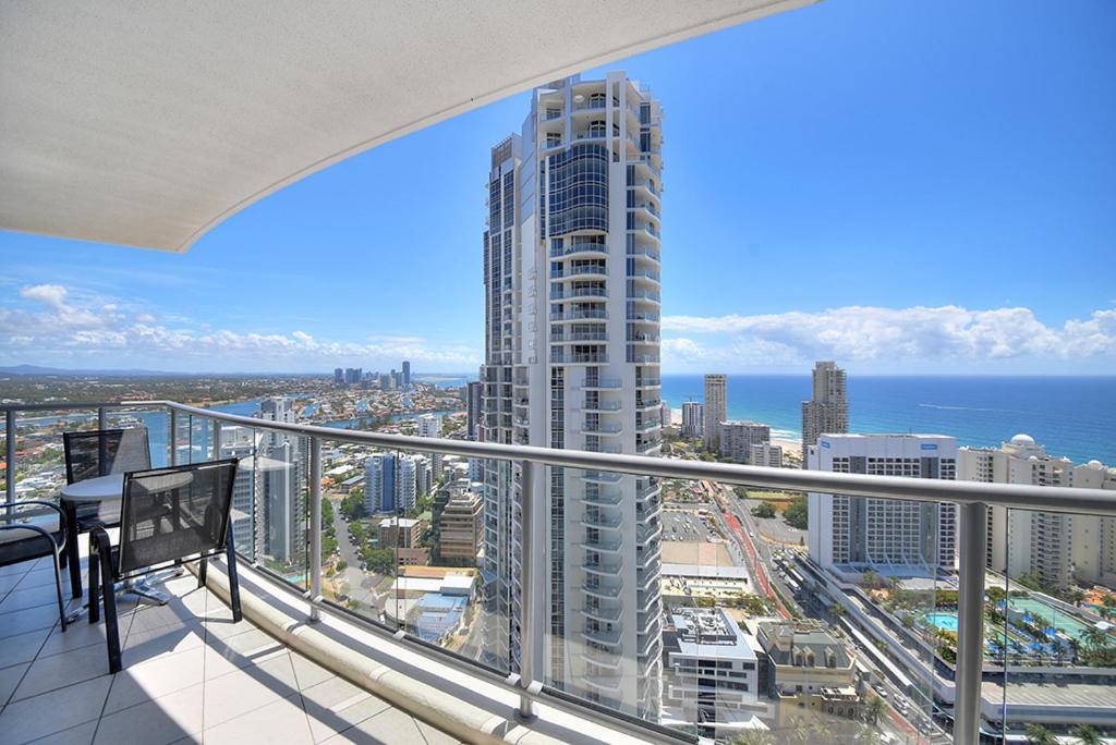 Deluxe Chevron Renaissance Apartman Gold Coast Kültér fotó